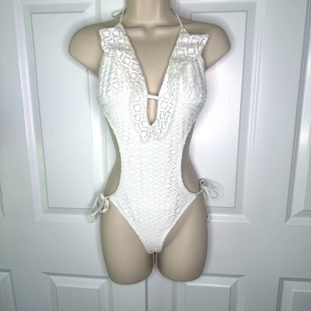Joe Boxer Women's Sz: S/C One Piece Bathing Swim Suit White w/ Ruffles